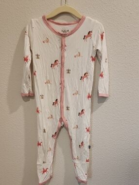 Kyte BABY White Romper One-Piece with Pink Trim and Unicorns
